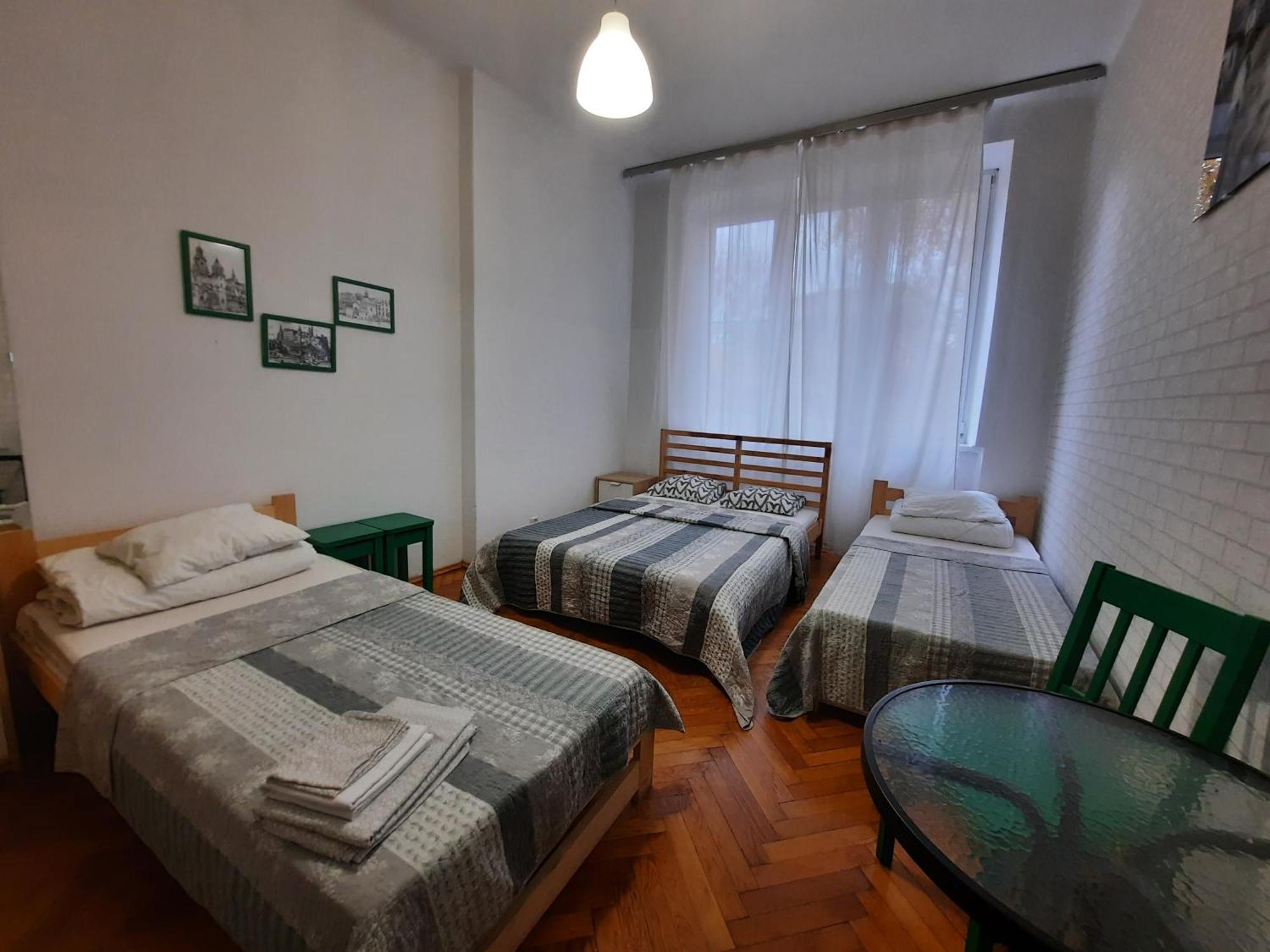 Lorf Hostel&Apartments — Zdjęcia 1